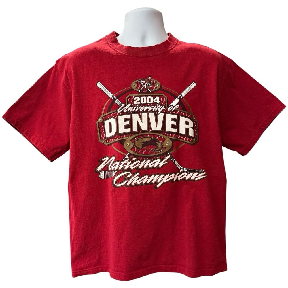 Vintage 2004 Denver University DU Hockey National Champions Pioneers T-Shirt L